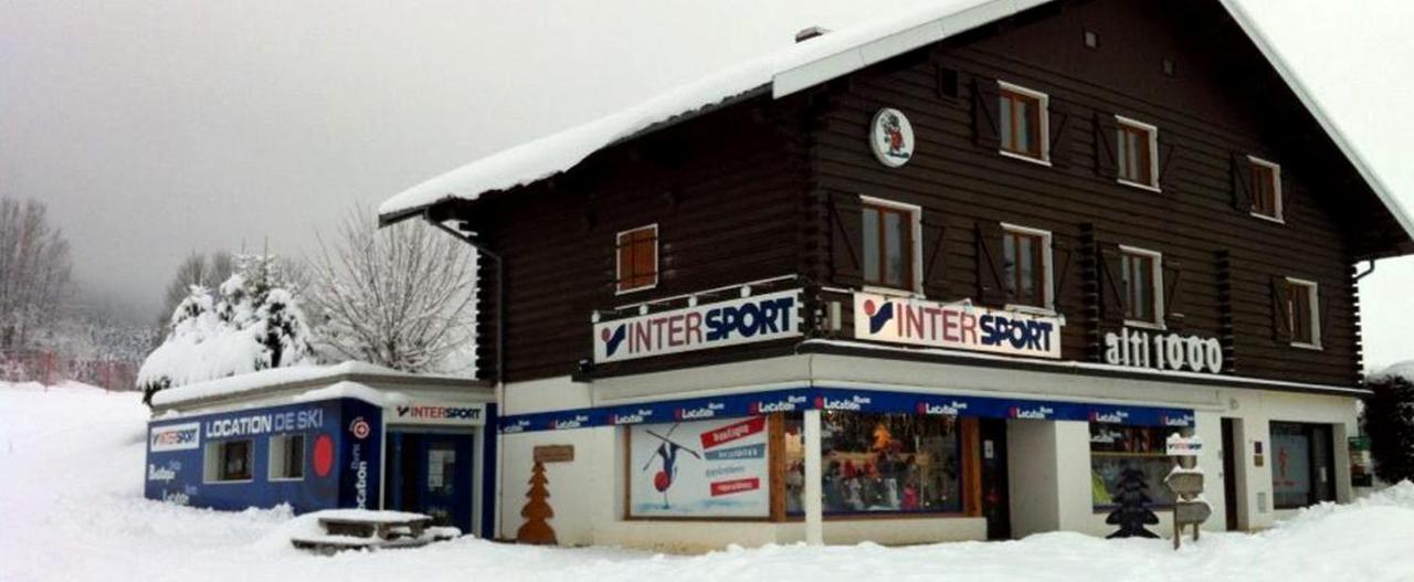 Place Royale Pour 10 A 12 Personnes A 30 Met Des Pistes De Ski Et Vtt Métabief Eksteriør billede